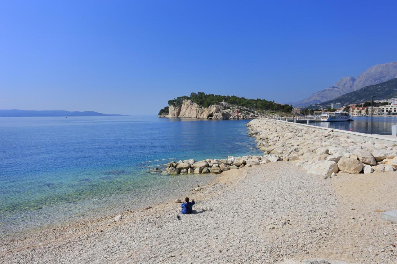 11063b Makarska